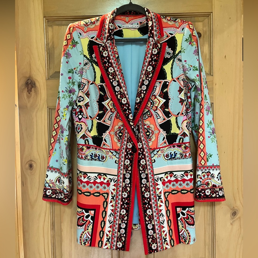 Alice and Olivia floral blazer. Size Large